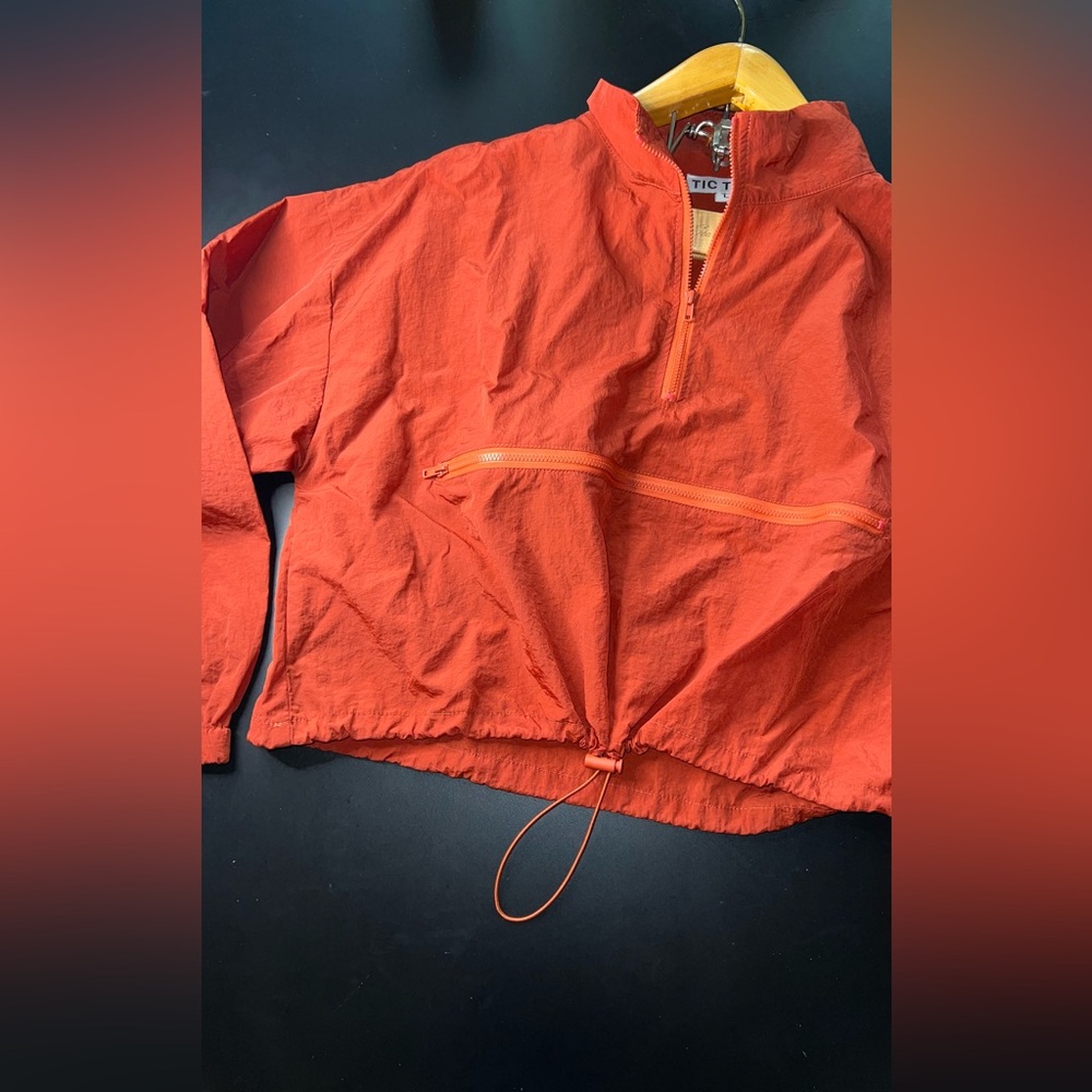 Tic Toc Rust Orange Cropped Windbreaker Size Large EUC